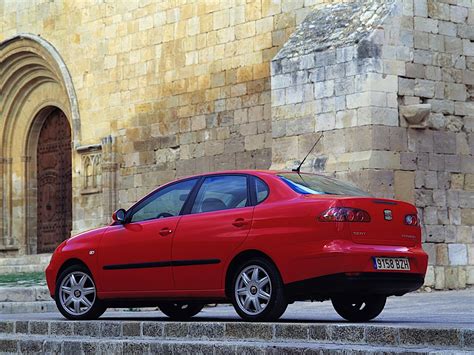 Seat cordoba 1.4 16v benzin + gas (tng), servisna knjiga, kupljen nov u srbiji, 09.2021. SEAT Cordoba specs & photos - 2003, 2004, 2005, 2006, 2007 ...