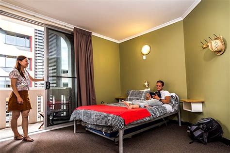 Adelaide Central Yha Fun And Affordable Hostel