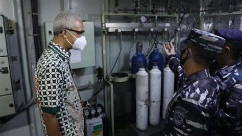 Kri Dr Soeharso Bersandar Di Semarang Bantu Suplai Oksigen
