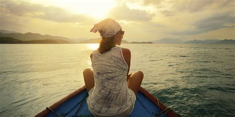 The Very Best Advice For Women Traveling Alone | HuffPost
