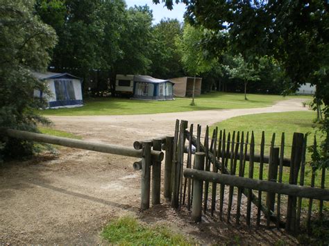 Cette page d'homonymie répertorie les différents sujets et articles partageant un même nom. Photo à Morée (41160) : Locations de caravanes - Morée ...