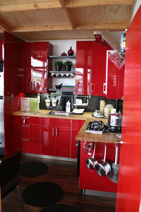 When you think of a kitchen, the first thing that would come to mind at one look at these modular designs, you will think that these are kitchens coming straight out of a science fiction movie or a space age cartoon. Jetson Green - Downsizing with IKEA Modular Dwelling