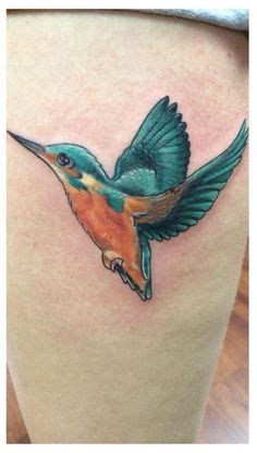 Ijsvogel tattoo, full color en realistisch gemaakt door francine. Kolibri, Assassin Ink, Tattoo Dresden | Tattoo ideen ...