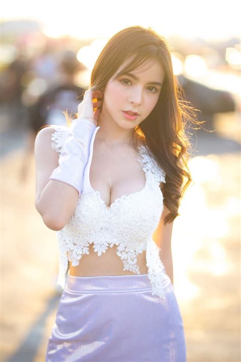 Thailand Hot Model Thai Racing Girl At Pathum Thani Speedway