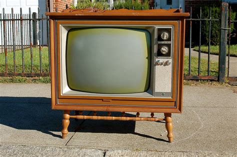 1966 Zenith Colour Television The First Widespread Use Of Television