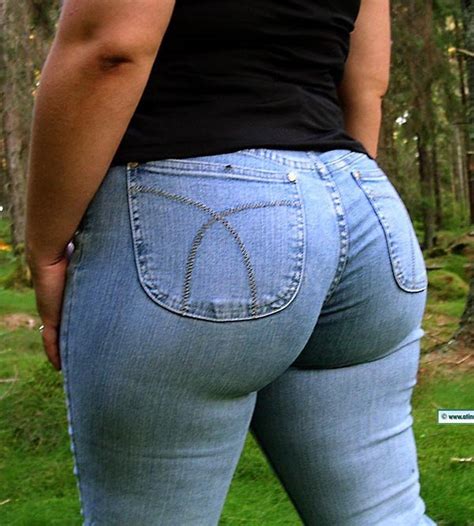 Anzahlung Auflage Abzeichen Big Ass Booty Jeans Entwickeln Tief Links