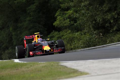 Check spelling or type a new query. Verstappen zesde in eerste training Hongarije | Formule1.nl