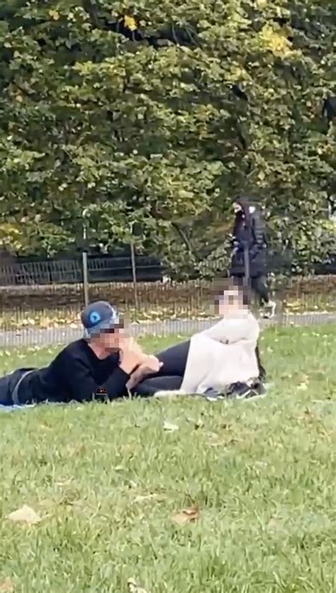 Nyc Couple Caught In X Rated Pda In Central Park And You Wont Be