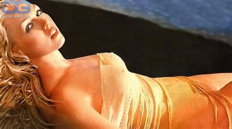 Jennie Garth Nackt Nacktbilder Playboy Nacktfotos Fakes Oben Ohne