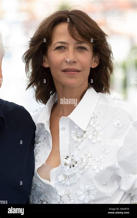 Sophie Marceau Poses At The Photocall Of Tout Sest Bien Passe