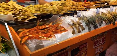 While chinatown offers amazing variety and it is one of the best places to eat in kuala. Jalan Alor Food Street View Kuala Lumpur | TrampTraveller
