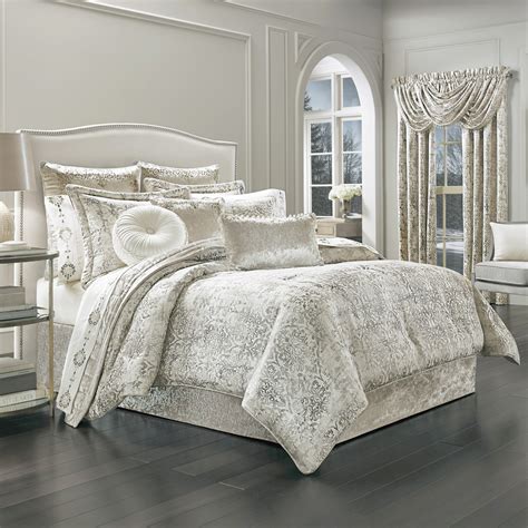 110 w x 96 l comforter; Dream Natural by J Queen New York - BeddingSuperStore.com