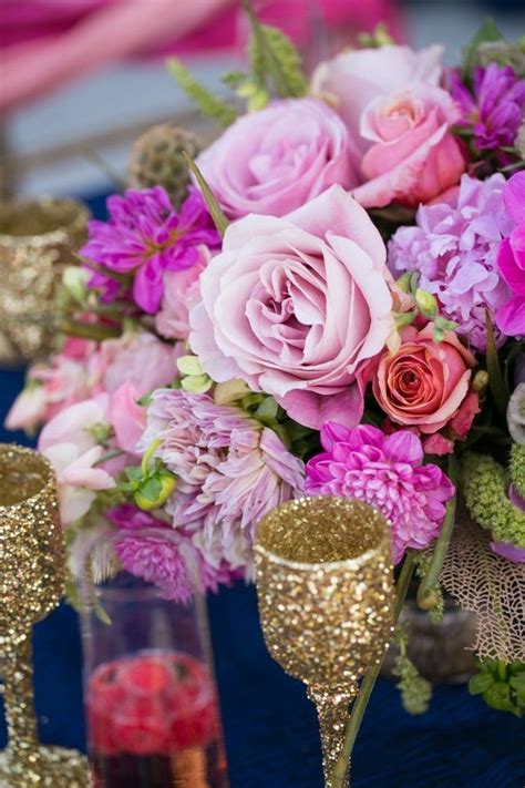 Assalamualaikum and hello everyone.di sini saya kongsikan aktiviti dalam menjaga bunga kertas atau bougainvillea. Pin pada Bunga