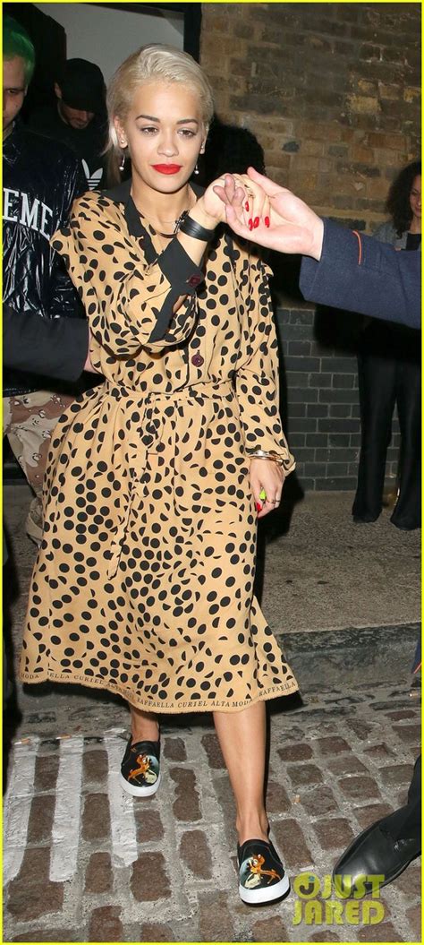 Full Sized Photo Of Rita Ora Cannot Stop Farting Rita Ora Tells Her Fans She S Having