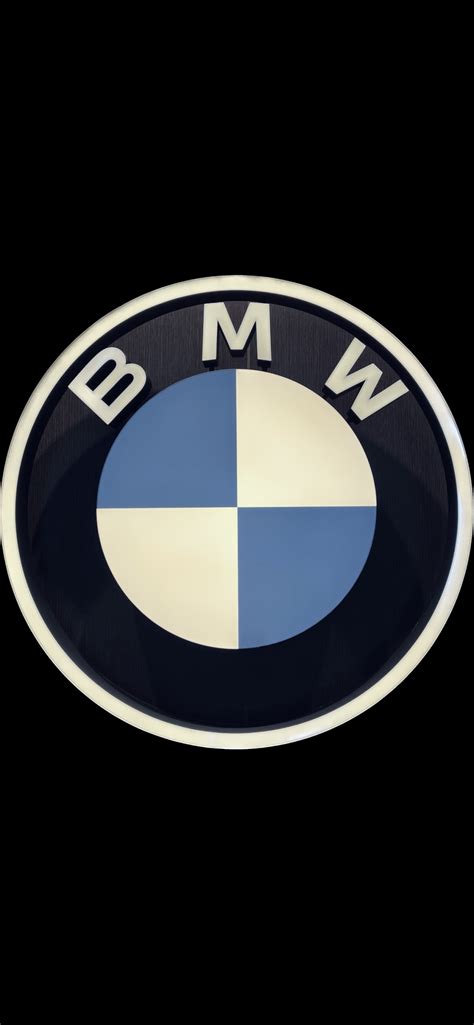 Bmw Logo Black Sfondo Dedicato Al Nuovo Logo Bmw Con Fondo Nero Mooseek