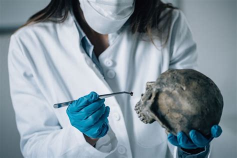 How To Become A Forensic Scientist Careerlancer