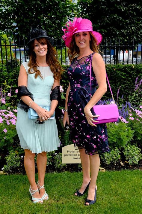 Royal Ascot Ladies Day 10 Best Outfits As Hot To Trot Racegoers Dress