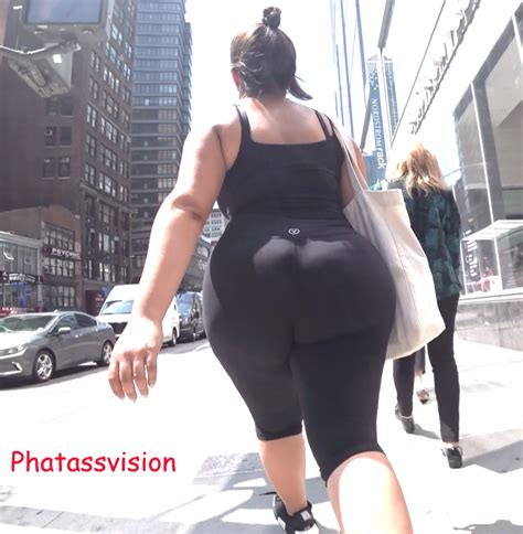 Thick Booty Pawg Bbw Walking In Nyc Phatassvision