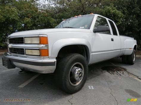 2000 Chevrolet Silverado 3500 Extended Cab 4x4 Dually In Summit White
