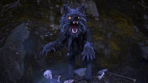 Howling Werewolf Spirit Halloween Youtube