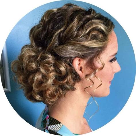 Getting Some Fancy Curly Hair Updos Naturally Curly Updo Curly