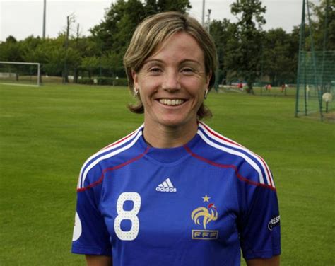 Sonia bompastor plays her final game as a player and this blog, i hope, is some testimony to a sonia bompastor. Sonia Bompastor prolonge à l'OL ! - Radio Scoop, la radio de Lyon