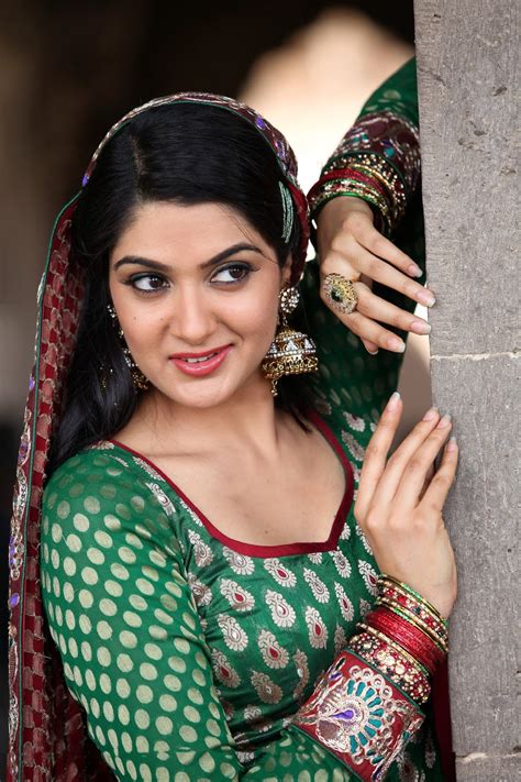 beauty galore hd sakshi chaudhary very beautiful looking in green oriental indian getup