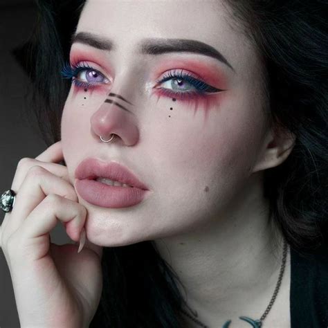 Pin By Alisson🦋 On Maquillaje In 2020 Edgy Makeup Grunge Makeup