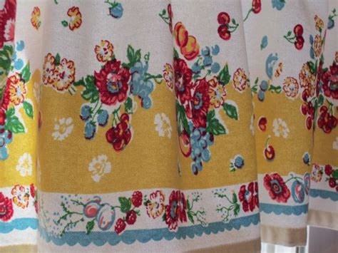 Garden Floral Retro Kitchen Valance 47 X 14 New Fabric Etsy Vintage Kitchen Curtains