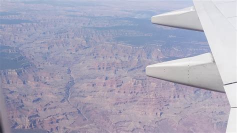Tom Ryan United Flying Over The Grand Canyon Youtube