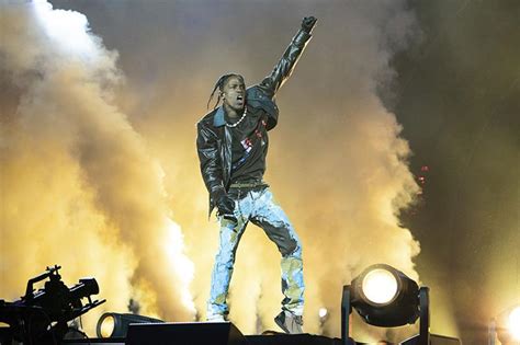 Rappers Travis Scott Drake Sued Over Deadly Texas Concert Crush Music Arts And Culture