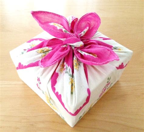 Gift wrapping ideas for clothes without box. 16 Ideas for Wrapping Presents Without Wrapping Paper ...