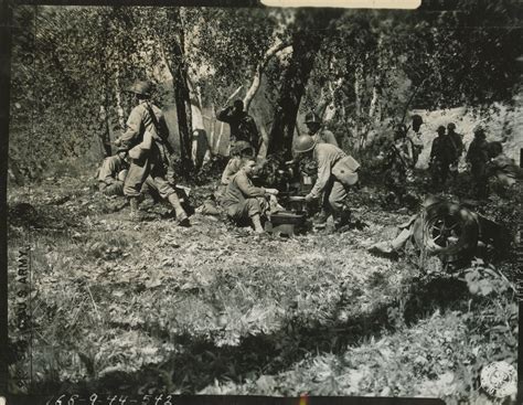 Chow Time For Soldiers Of The 71st Infantry Division At Hunter Leggitt