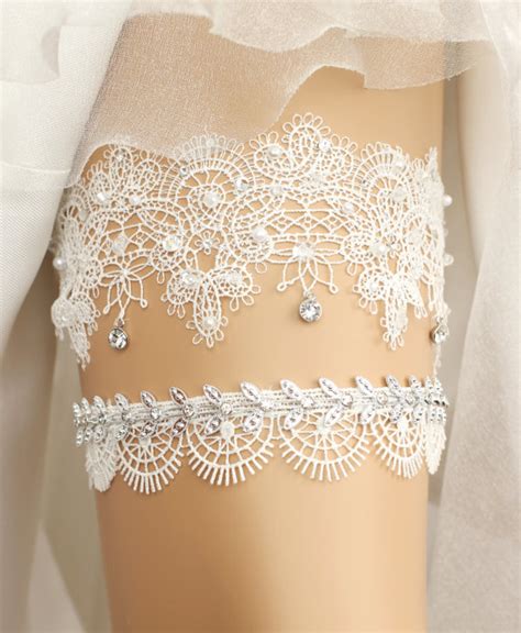 Chic And Romantic Wedding Garters You Will Love