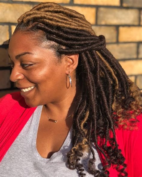 22 Hottest Faux Locs Styles In 2021 Anyone Can Do