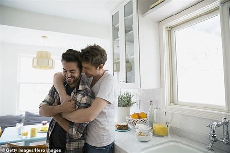 Tracey Cox Reveals The Six Biggest Myths About Bisexuality Daily Mail