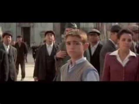 She is a beautiful, silent outsider who's moved to this sicilian town to be with her husband, nino. Malèna (2000) Trailer - YouTube