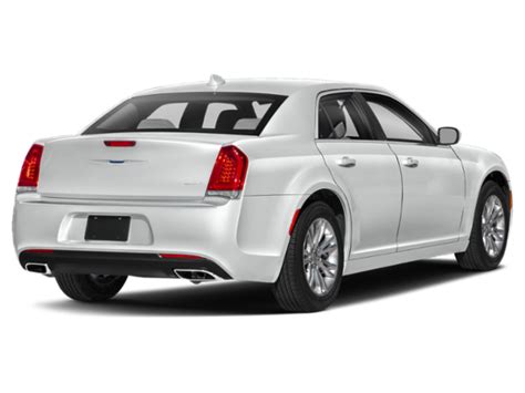 New 2022 Chrysler 300 Touring L Rwd 4 Door Large Passenger Car In