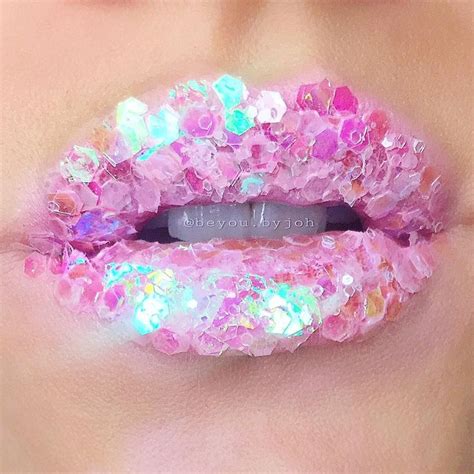 instagram s latest lip art trend brings us crystallized lips daniel swanick crystal lips