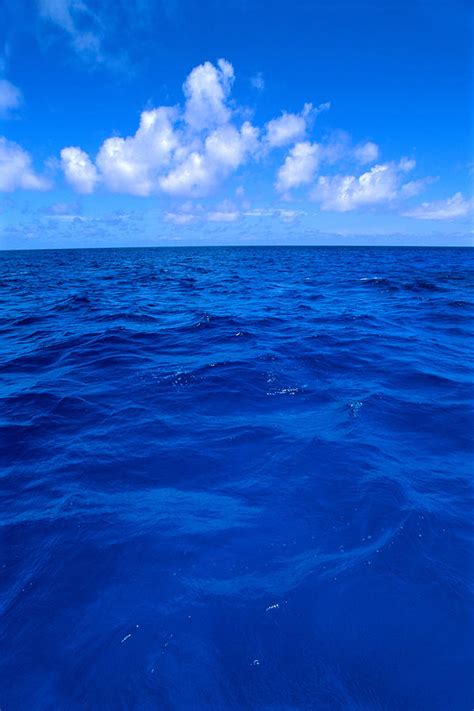 Deep Blue Ocean By Greg Vaughn Printscapes