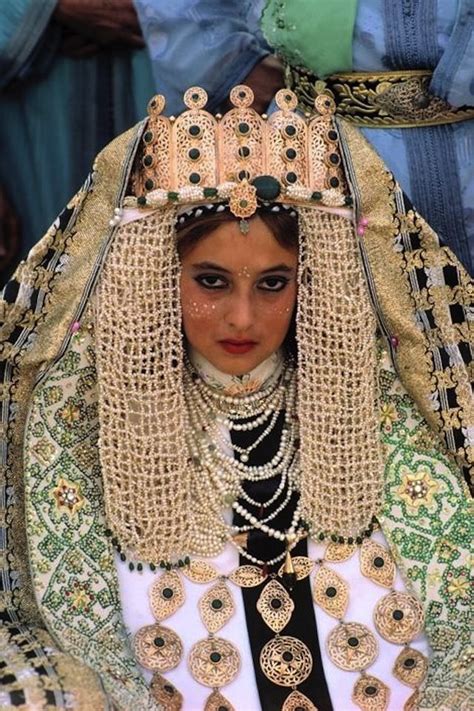 Moroccan Headress Traditional Outfits Traditional Dresses Moroccan