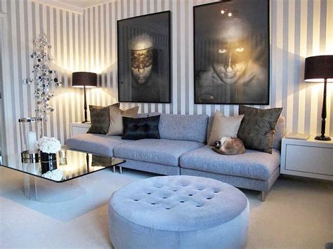 Why is the art of simple living important? Pictures of Simple Living Room Arrangements | Kuovi
