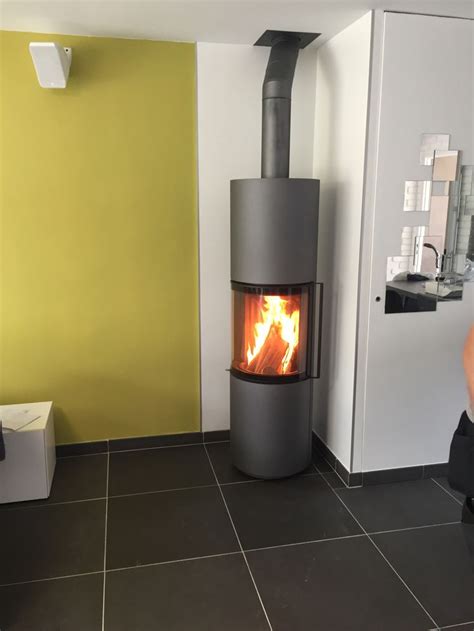 Vous aimeriez mettre la main sur le meilleur prix poele a. SPARTHERM - PASSO L | Poele a bois, Bois, Foyer