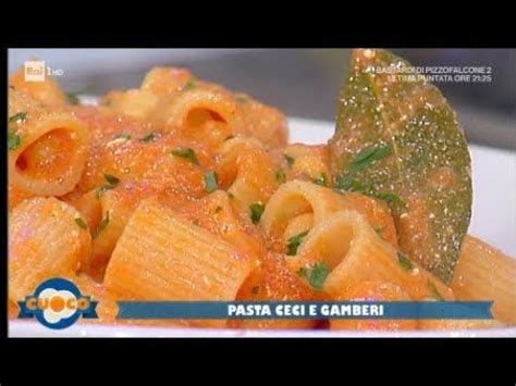 La parigina è tipica della cucina partenopea preparata con una base di pasta per pizza farcita con pomodoro, mozzarella e prosciutto e coperta da una sfoglia torta rustica ai quattro sapori ingredienti 500 g di pasta da pane 100 g di ricotta 150 g di scamorza 150 g di zucchine 150 g di prosciutto. Cosa cucino oggi? Un menu completo per pranzo e cena a ...