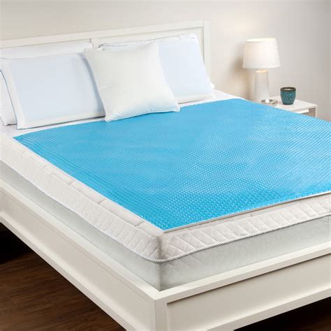 Passive cooling pads and toppers: Hydraluxe Bubble 1" Gel Mattress Pad (With images) | Gel ...