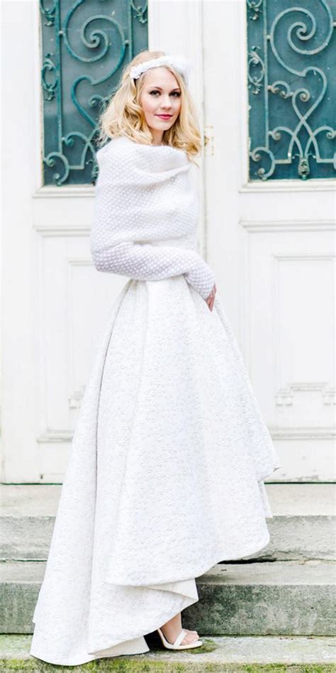 Here, 15 chic looks to make you the best dressed guest on the winter wedding circuit, aside from the bride of course. 21 Impeccable Winter Wedding Dresses | Wedding Dresses Guide
