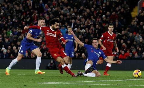 Liverpool takes on chelsea at anfield. Liverpool 1-1 Chelsea AS IT HAPPENED: Late Willian strike ...