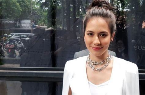 Hampir Dua Bulan di Rumah Aja, Pevita Pearce Jadi Jago Masak