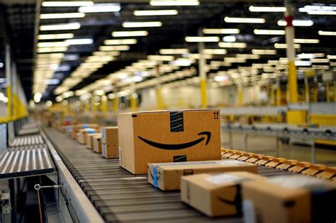 Amazon Opens New Distribution Centers In Brazil Bnamericas