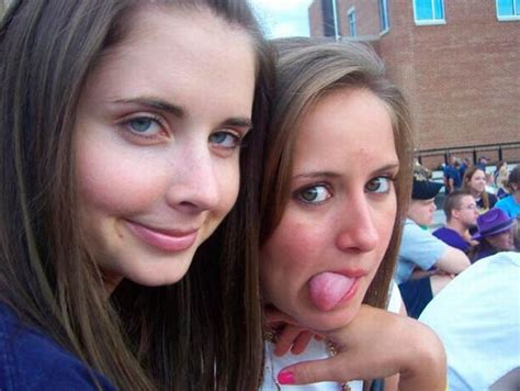Hot Girls Making Funny Faces Pics